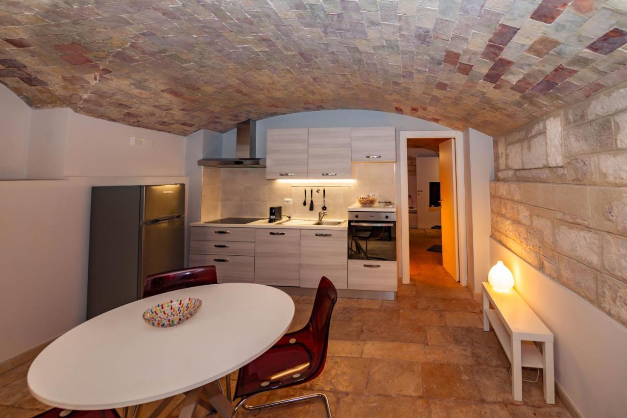 Апартаменты Stone House Бари Экстерьер фото
